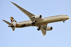 Etihad-Airways-Boeing-787-wiki-250