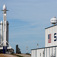 Falcon-HEAVY-SpaceX-1-AP-Purchased-200