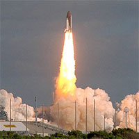 NASA-Launch-of-Hubble-1990-200