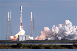 Following Weather Delays, SpaceX Successfully Launches Starlink Satellites Following Weather Delays, SpaceX Successfully Launches Starlink Satellites