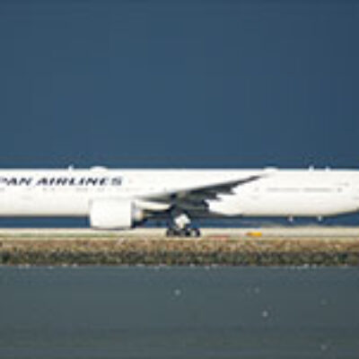 Japan Airlines to Retire 24 Boeing 777s