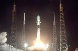 SpaceX Launches 40 More Internet Satellites