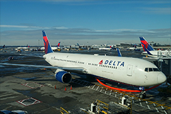 Sunday Air Travel Could Set Record, Travel Experts Say Sunday Air Travel Could Set Record, Travel Experts Say