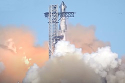 SpaceX Launches Super Heavy-Starship on Sixth Test Flight