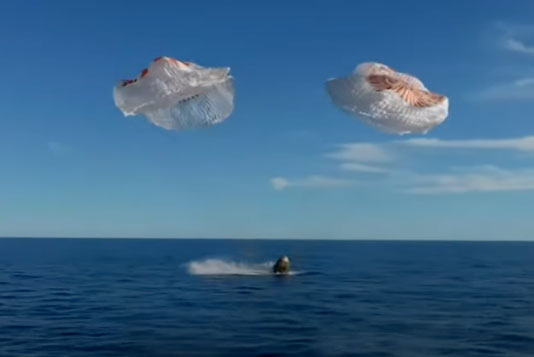 Wilmore and Williams Splash Down Aboard SpaceX Dragon After Nine-month Stay in Space Wilmore and Williams Splash Down Aboard SpaceX Dragon After Nine-month Stay in Space