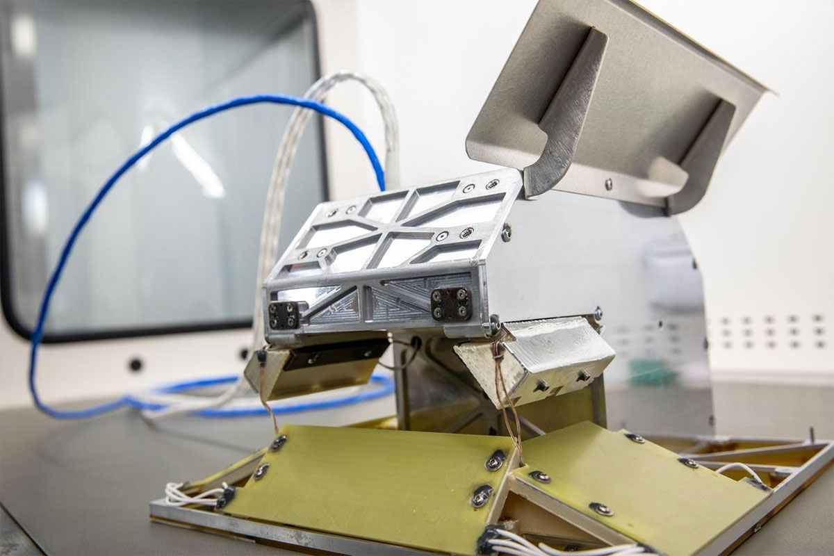 NASA Demonstrates Its Electric Moon Dust Shield Works on Lunar Surface NASA Demonstrates Its Electric Moon Dust Shield Works on Lunar Surface