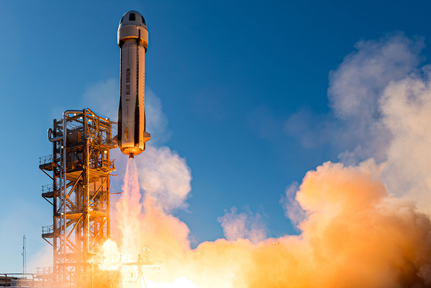 Space Ops: Blue Origin Prepares to Leapfrog SpaceX to the Moon Space Ops: Blue Origin Prepares to Leapfrog SpaceX to the Moon
