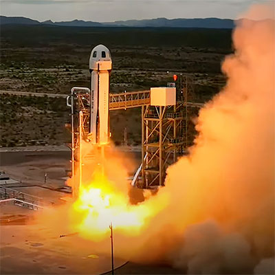Blue Origin New Shepard Launches 6 Tourists on Suborbital Trip from West Texas