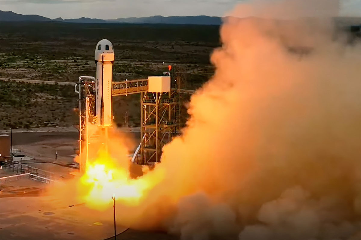Blue Origin New Shepard Launches 6 Tourists on Suborbital Trip from West Texas Blue Origin New Shepard Launches 6 Tourists on Suborbital Trip from West Texas