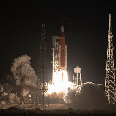 Isaacman Meets With SpaceX, Blue Origin to Explore Faster Artemis Timeline