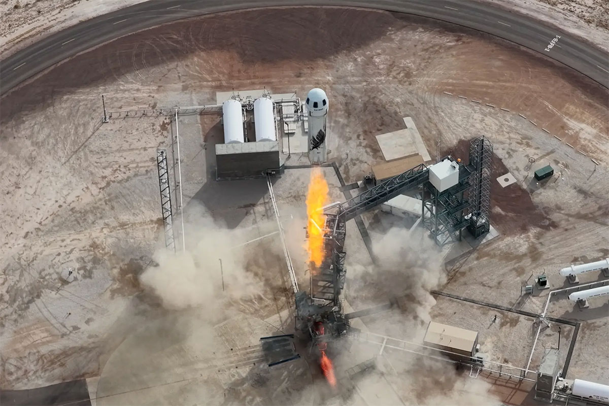 Blue Origin Halts Space Tourism Program as It Prioritizes Moon Efforts