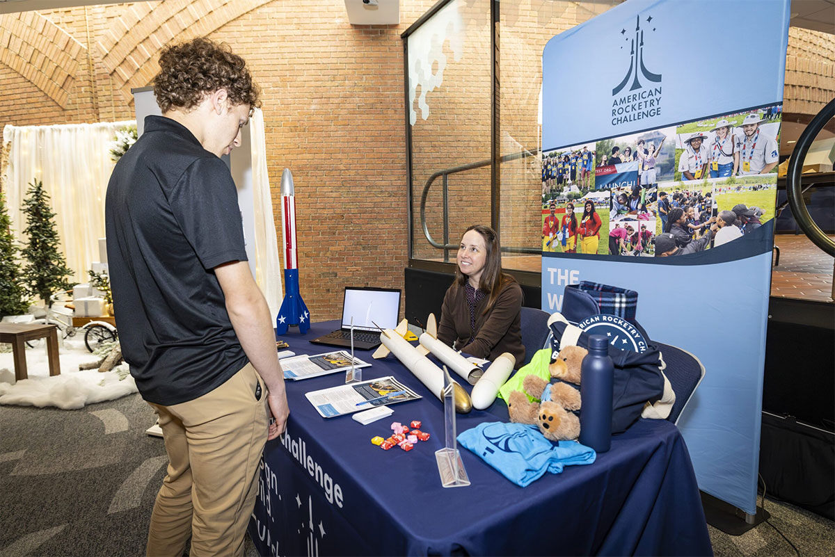 AIAA Mid-Atlantic Section Conference Brings Students and Professionals Together