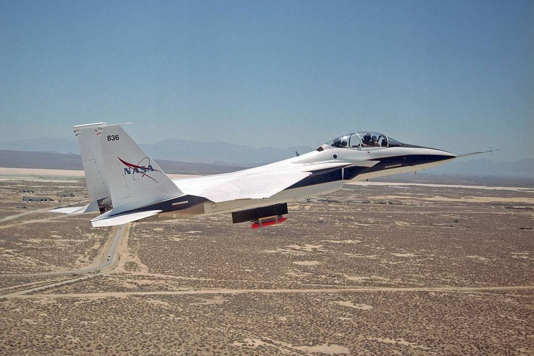 NASA Flies Laminar-Flow Wing Concept on F-15