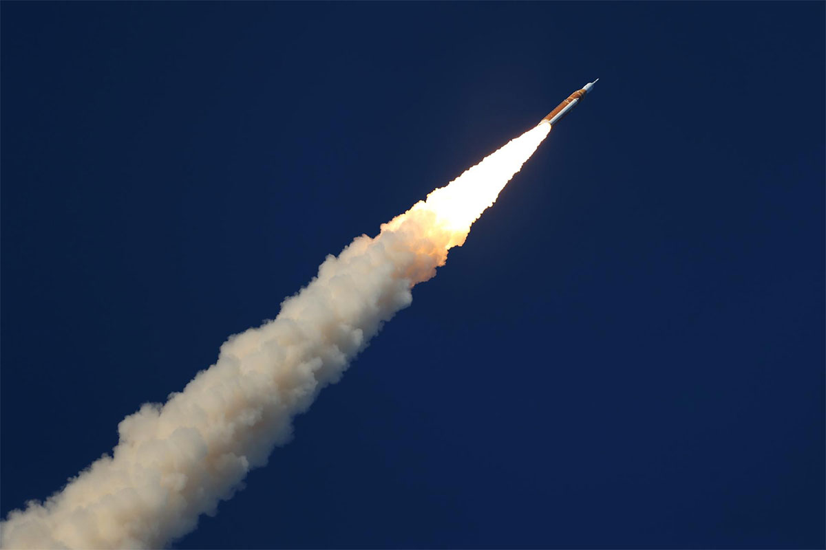 Artemis II Crew Nears Moon as Spacecraft Enters Lunar Orbit Phase