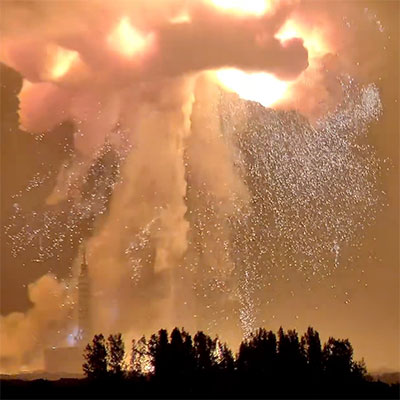 New Glenn Rocket Destroyed in Fiery Prelaunch Test at Cape Canaveral