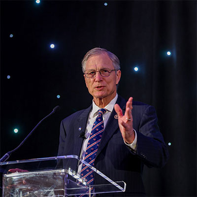 Congressional Leaders Laud NASA Moon Plans, But Fight Intensifies over Science Funding