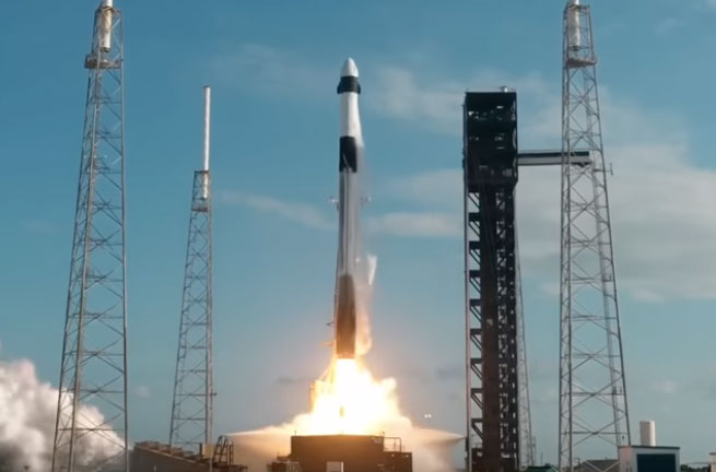 SpaceX Sends 6,500 Pounds of Cargo and Science Equipment to Space Station