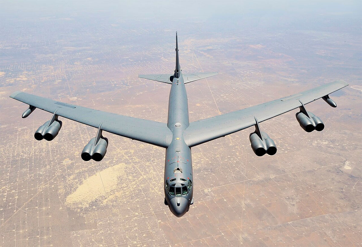 B-52 and F-35 Lead High-Profile AirVenture Aircraft Lineup