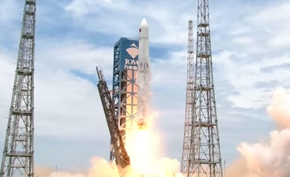 China Achieves First Orbital Booster Recovery With Long March 10B
