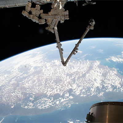 NASA, for the Time Being, is Unable to Move the Space Station’s Large Robotic Arm